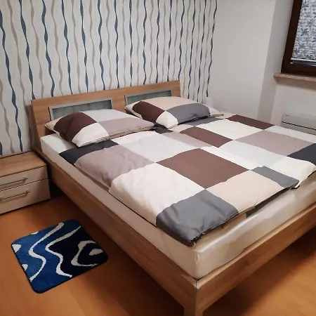 Roter Riesling Appartement Zell